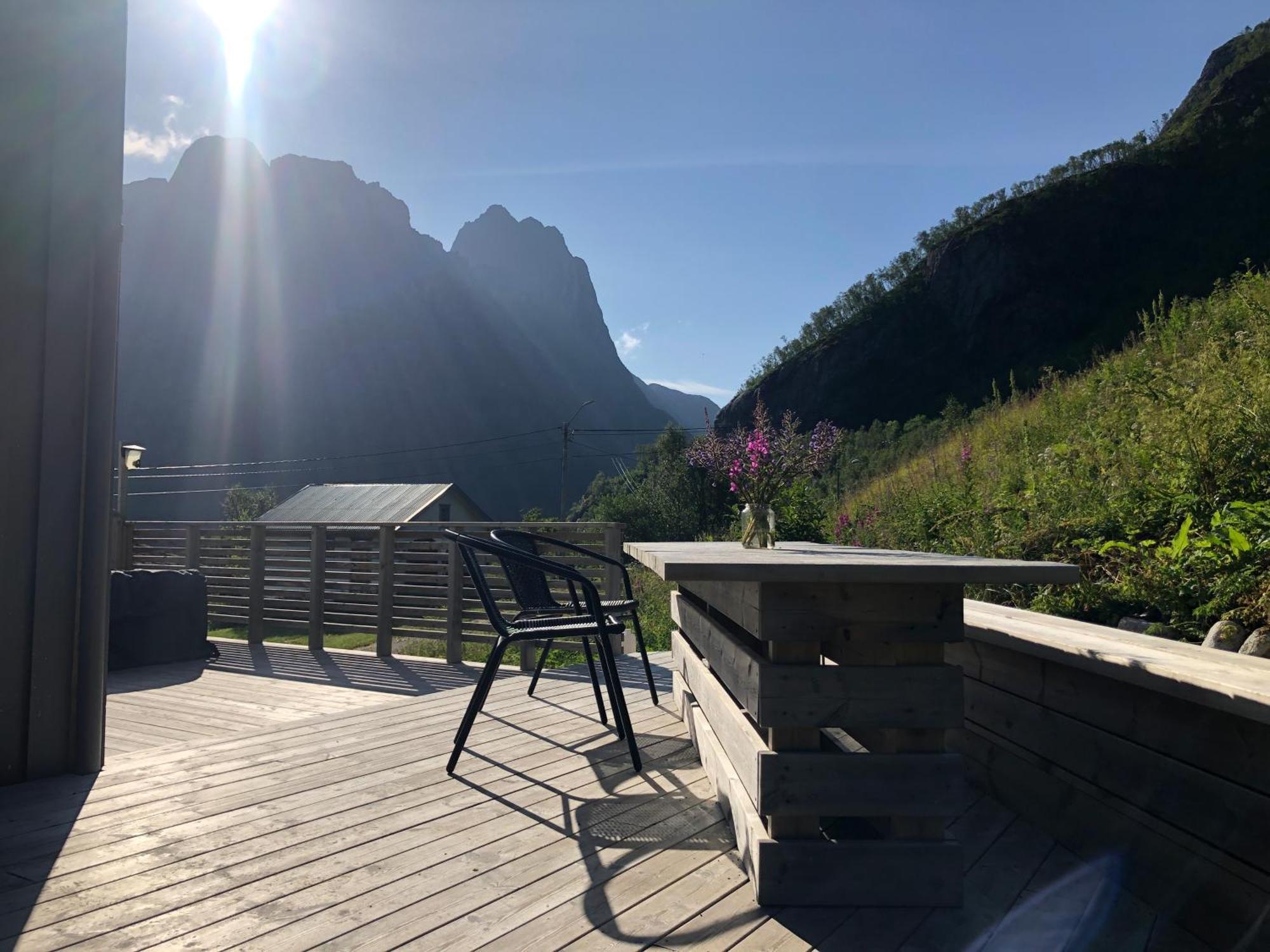 Segla Guesthouse - With View Of Fjord Fjordgard Kültér fotó
