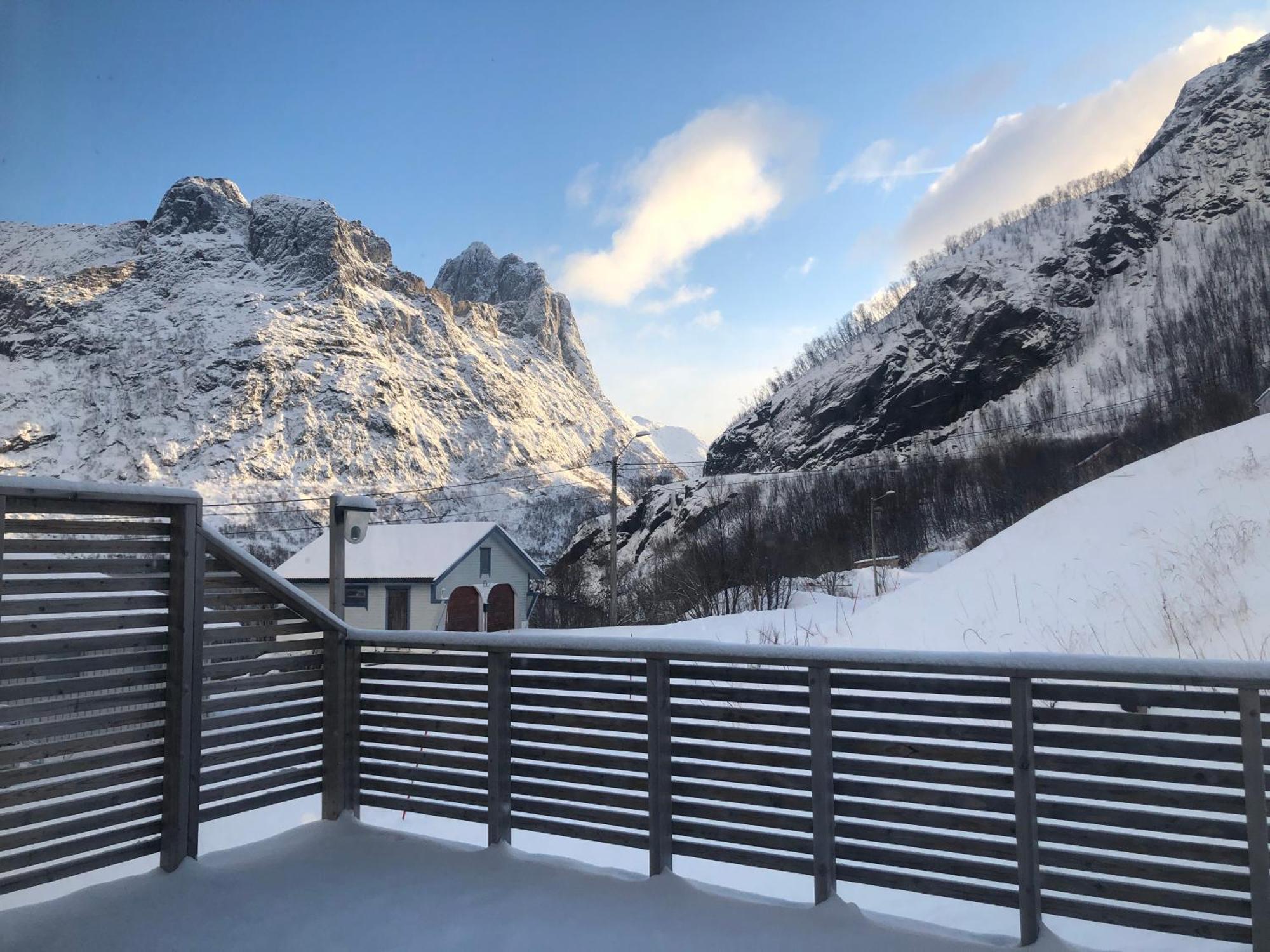 Segla Guesthouse - With View Of Fjord Fjordgard Kültér fotó